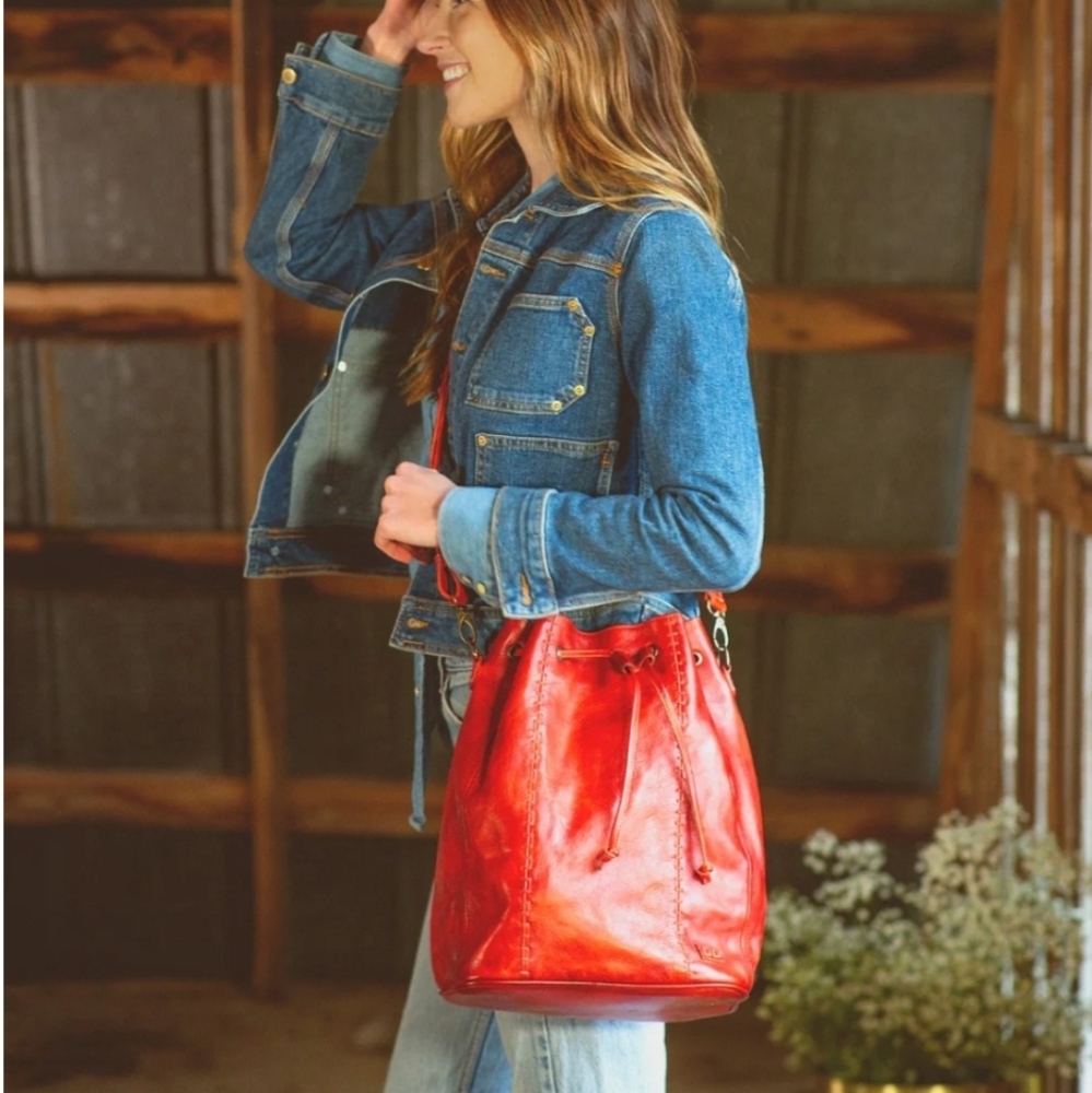 Bed Stü Eve bucket bag shoulder or crossbody no flaws excellent red rustic color